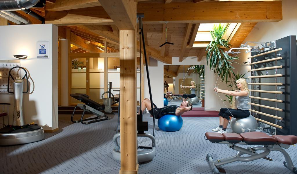 Hotel Post Sport- Und Wellness Samnaun Exterior photo